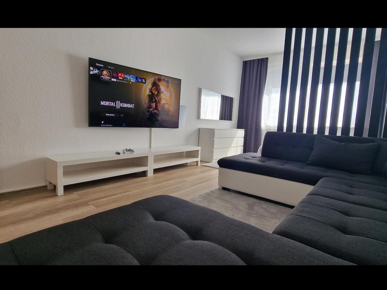 2 Bedroom Cityview Apartment Ps5-Qled Tv-Parking เคมนิตซ์ ภายนอก รูปภาพ